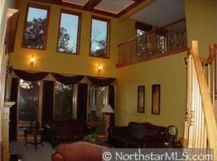 5949 Bradbury Ct, Inver Grove Heights, MN 55076