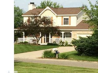 2289 White Pine Dr, Williamston, MI 48895