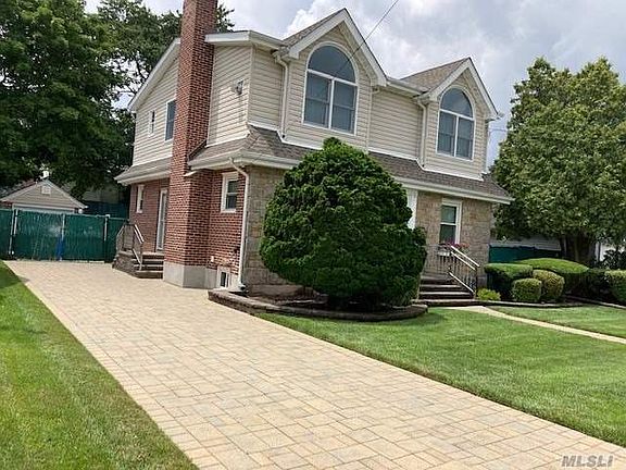 2nd image of 969 Hancock Ave