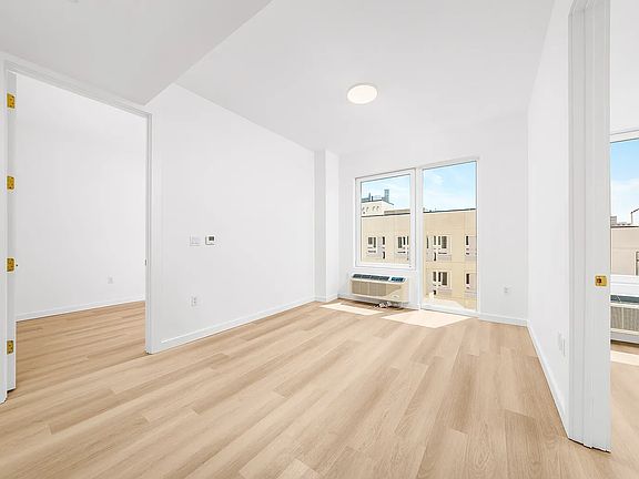 5th image of 540 Atlantic Ave #809