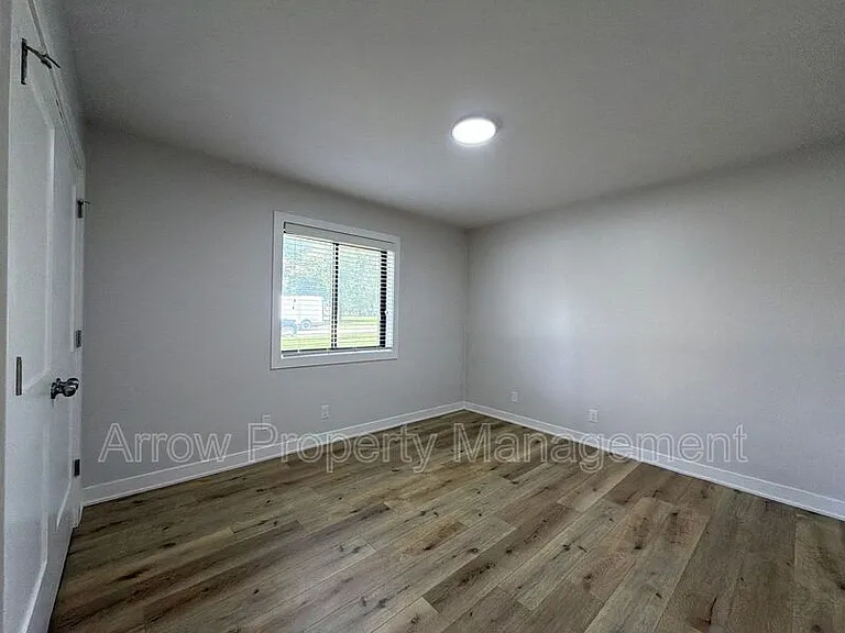 3405 Holdrege St #103 — Photo 9