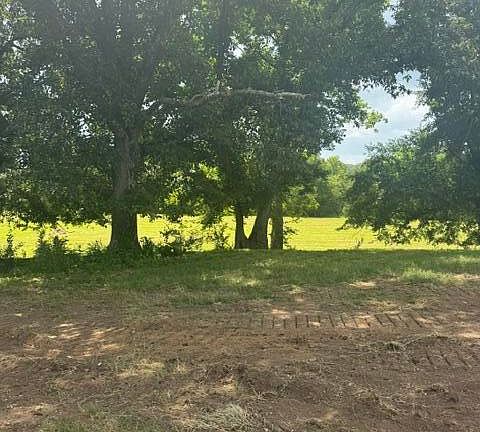 4th image of County Road 684