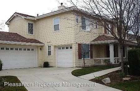 1584 Cielo Ct photo 1