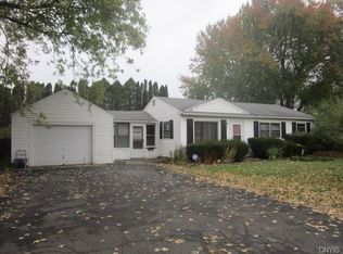 3 Woodcrest Dr, Cortland, NY 13045