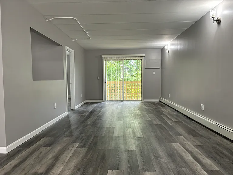 65 Newark St #7 — Photo 2