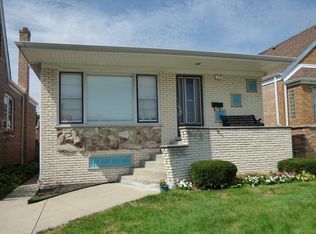 6350 S Komensky Ave, Chicago, IL 60629