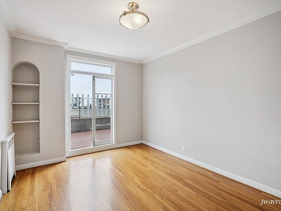 5th image of 1791 Jackson St #1790-204