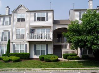 138 Rosebay Ct, Delran, NJ 08075