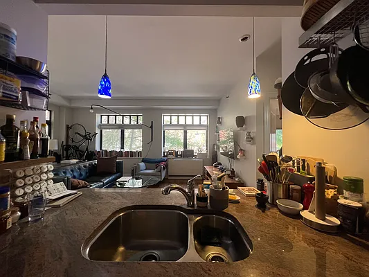 Rented by Building Equity Real Estate LLC | media 22