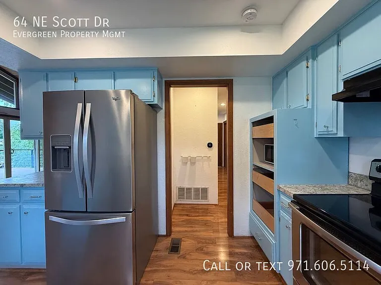 64 NE Scott Dr — Photo 21