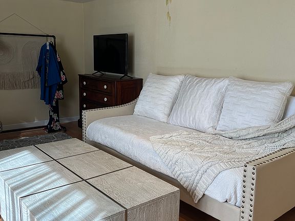 Single daybed/couch