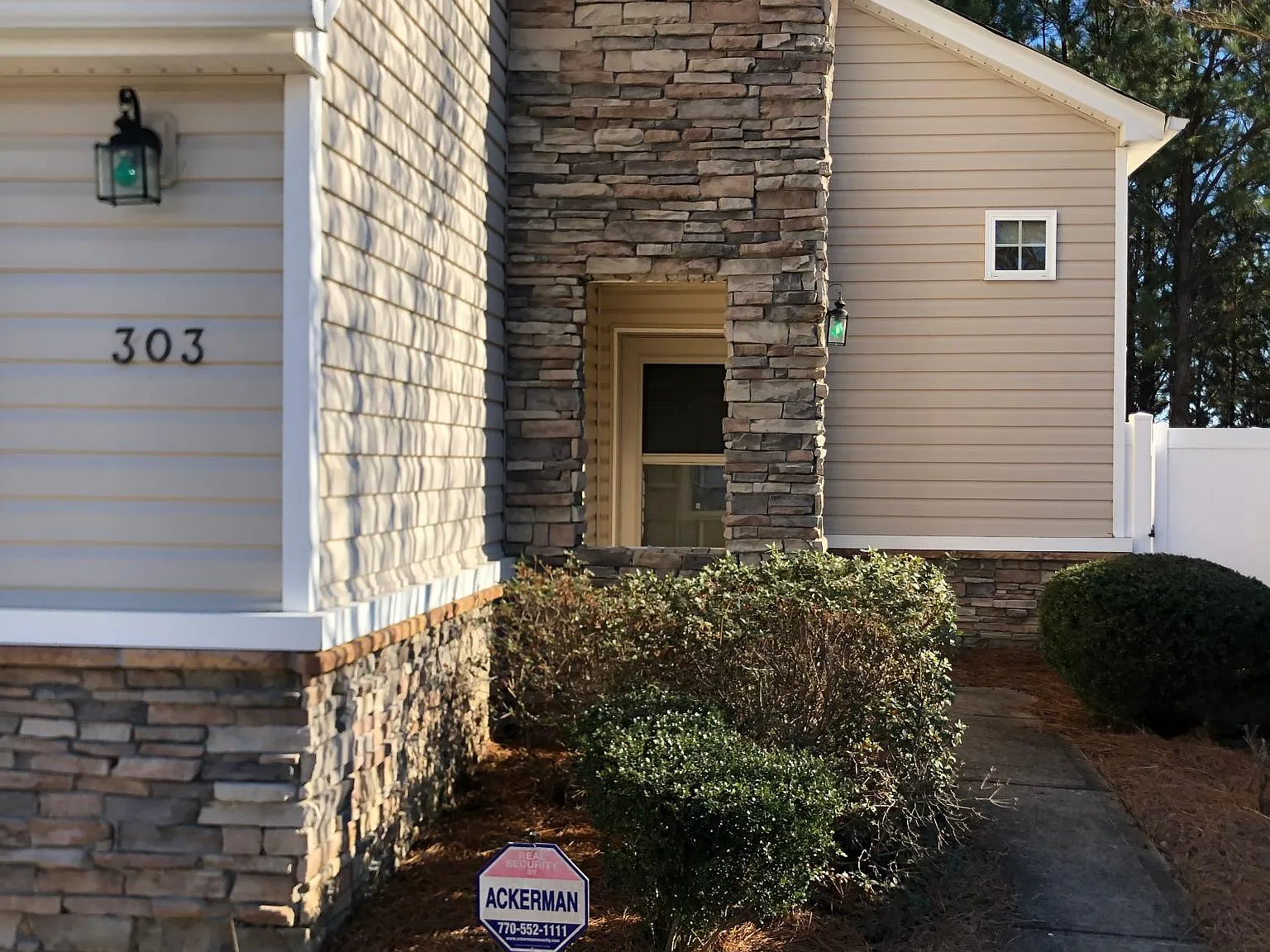 303 Hiawassee Dr — Photo 4