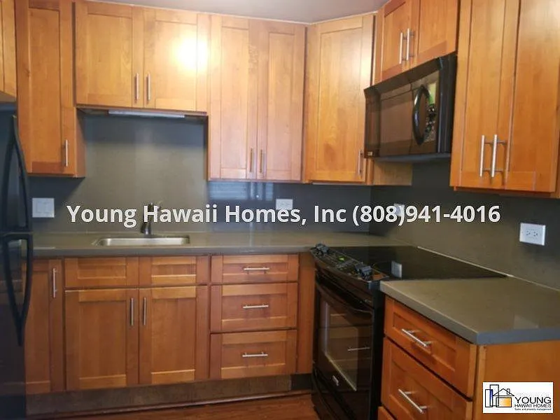 1505 Alexander St #503