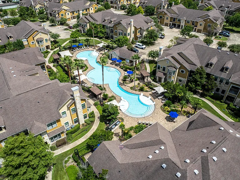 Avenues at Tuscan Lakes — Photo 52