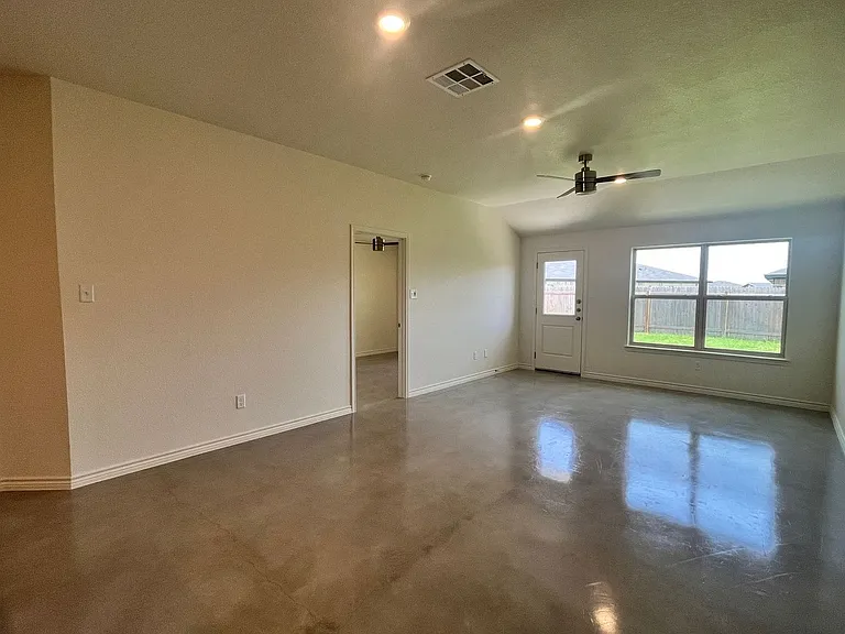 1269 Lehmann Dr #A/B — Photo 7