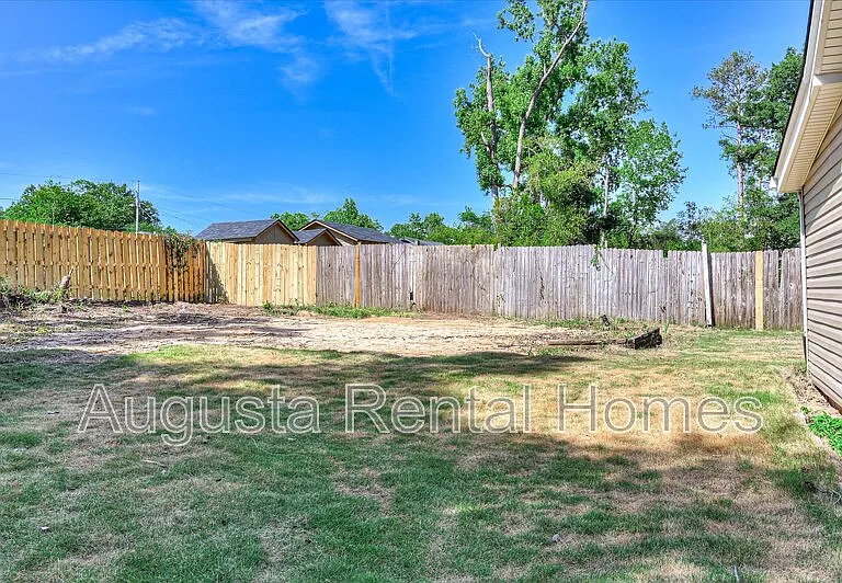 3210 York Dr — Photo 39