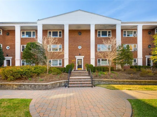 1829 Palmer Avenue #2D, Larchmont, NY 10538