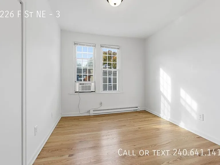 1226 F St NE #3 — Photo 9