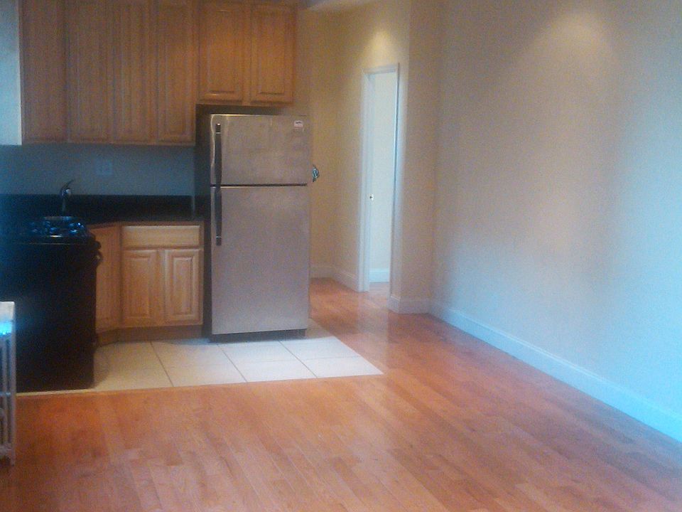 2nd image of 500 W 190th St APT 5J