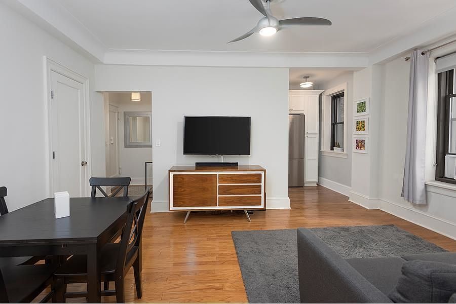 1st image of 250 W 75th St APT 2D