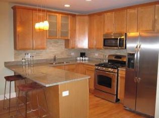 6420 S Dorchester Ave, Chicago, IL 60637
