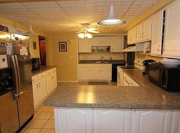 5th image of 220 Timber Valley Dr