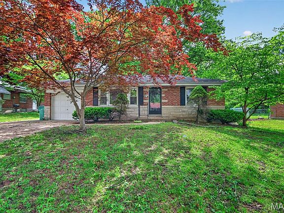 2nd image of 14 Forest Home Ct
