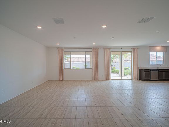 5th image of 1477 E Fleet Place