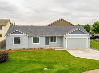 220 Wind River Dr, Chehalis, WA