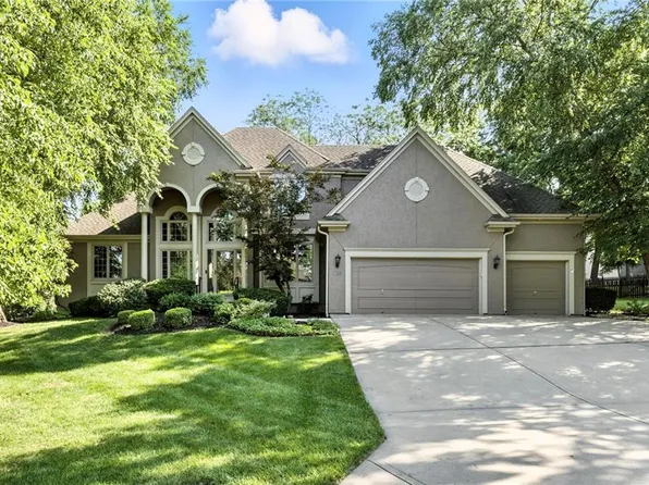 11219 W 140th Ter, Overland Park, KS 66221