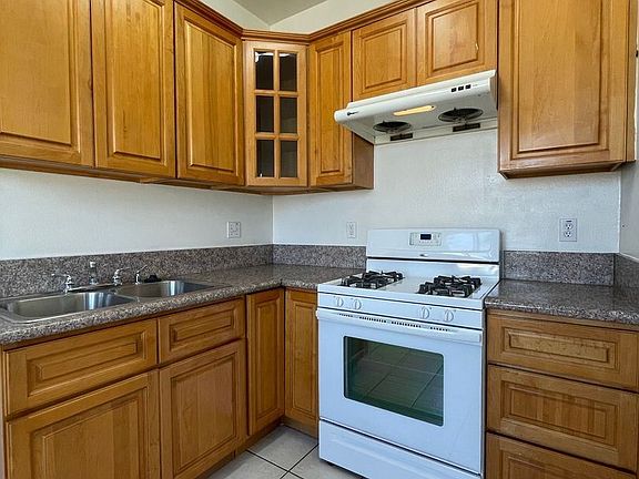 5th image of 6025 Northside Dr