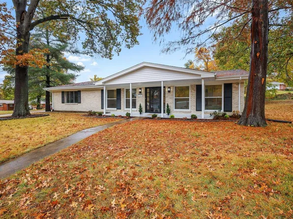 160 Green Acres Rd, Saint Louis, MO 63137