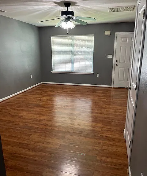 4937 Broad Leaf Ct — Photo 2