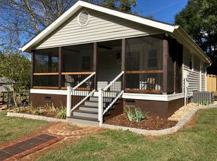 19 Cantrell Dr, Taylors, SC 29687