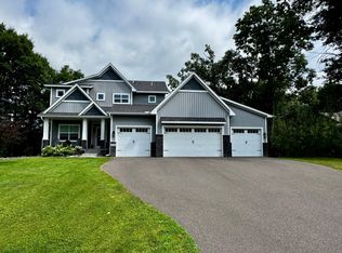 1747 198th St NW, Oak Grove, MN 55011