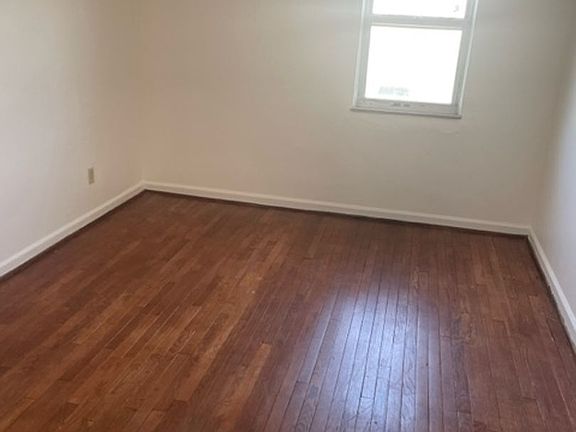 4th image of 345 Mayfair Blvd #D