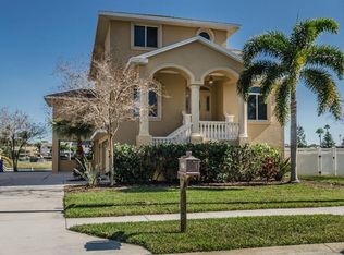 8065 Cheyenne Dr, Seminole, FL 33777