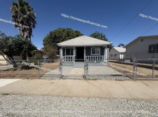 2143 12th St, Riverside, CA 92507