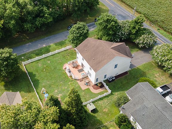 5th image of 115 Sawmill Ln