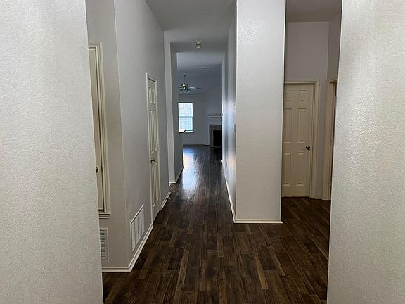 2nd image of 4816 Carrotwood Dr