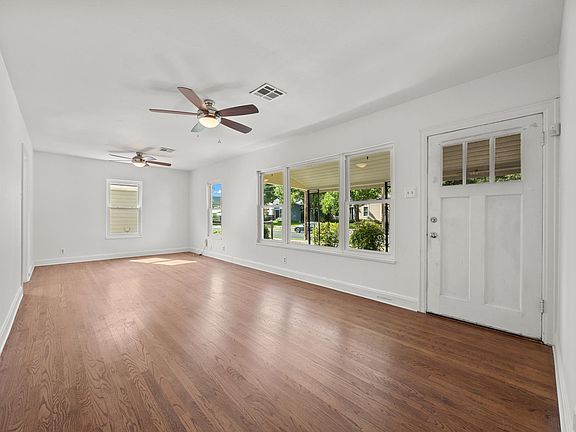 2nd image of 1407 Karen Ave