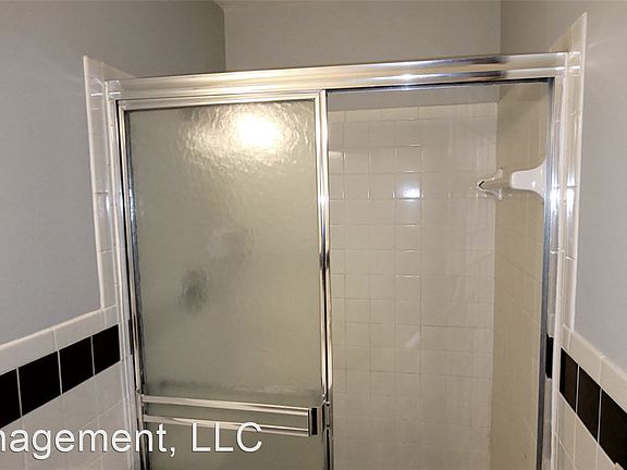2nd image of 3817 Briar Pl APT 14