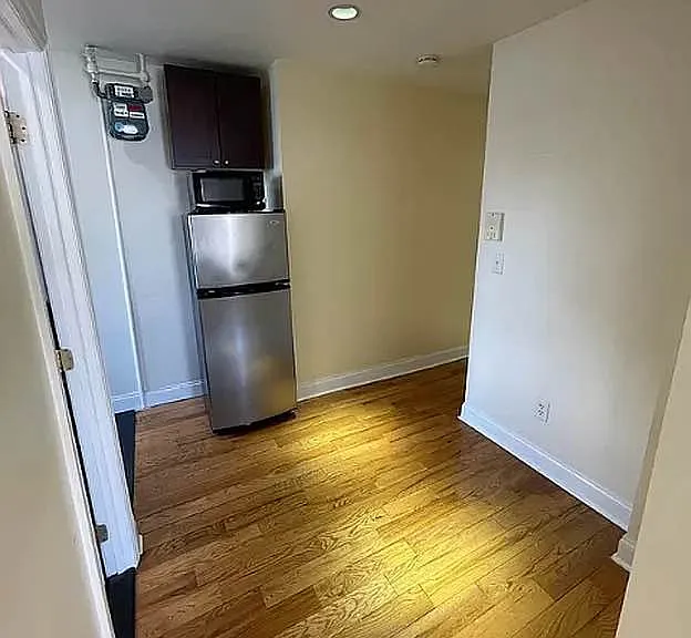212 Avenue B #19 — Photo 9