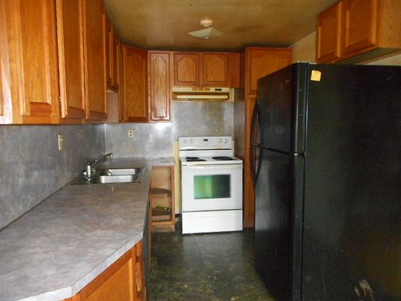 5th image of 1309 E 49th St