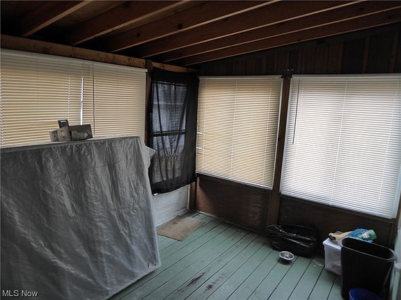 5th image of 21631 Crystal Ave
