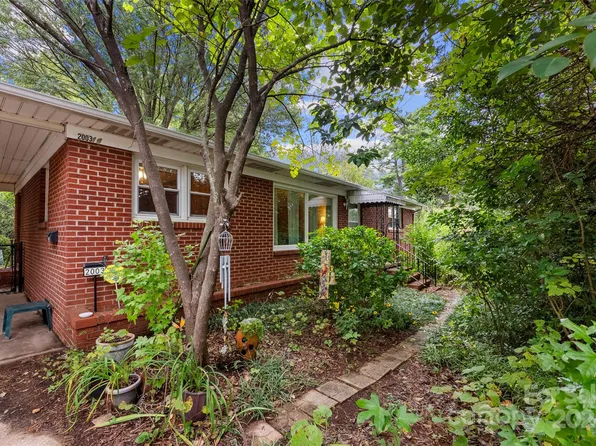 2003 Redbud Dr, Gastonia, NC 28056