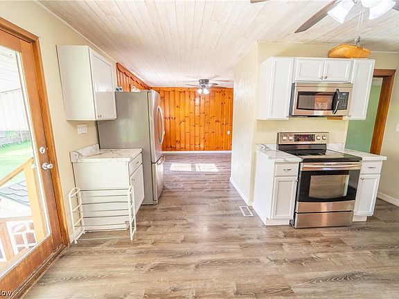 5th image of 317 Lee Ave
