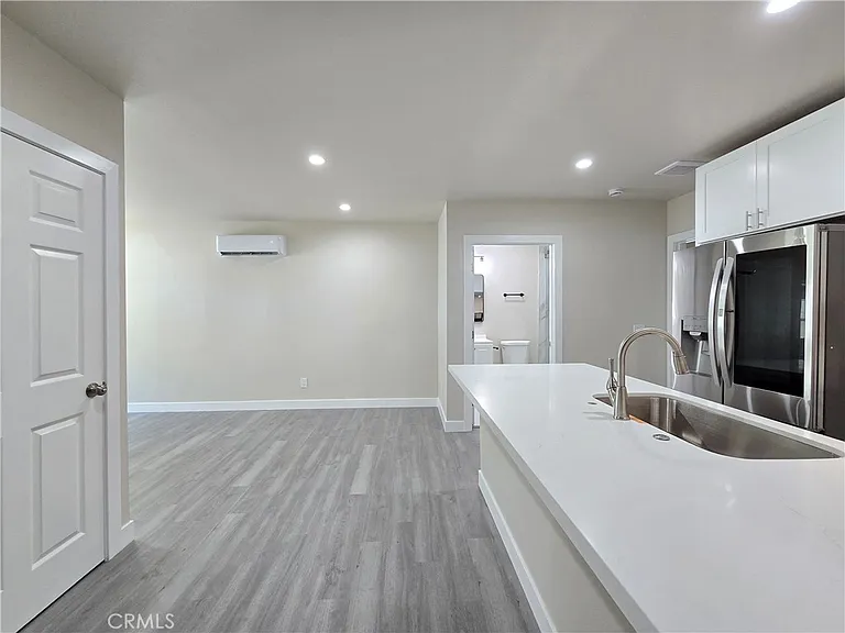 4653 Emerson St — Photo 7