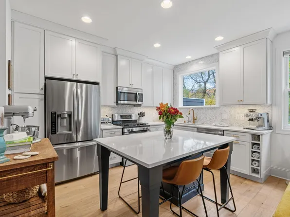 5457 Lost Lake Ln, Mound, MN 55364