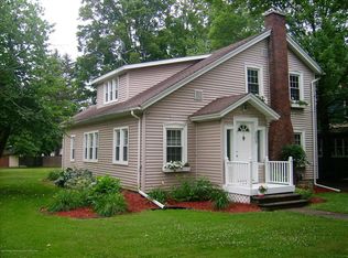 205 S Oakland St, Saint Johns, MI